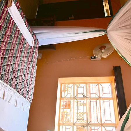 Hotel Acacia City カンパラ エクステリア 写真