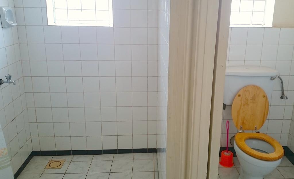 Hotel Acacia City カンパラ 部屋 写真